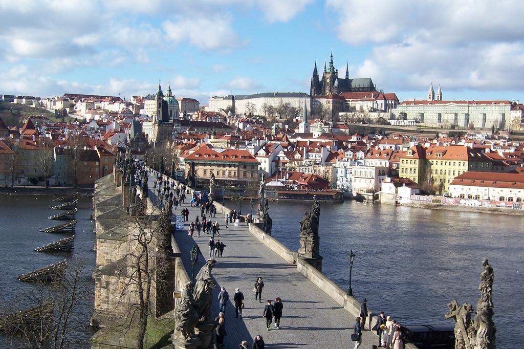 Near Lesser Town Praga